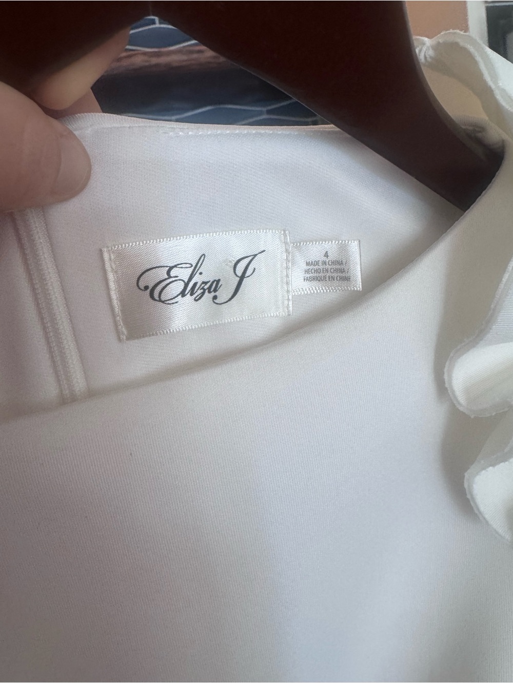 Eliza J White Ruffle Sheath Dress Size 4 modern flattering date bride gown love - Picture 3 of 5